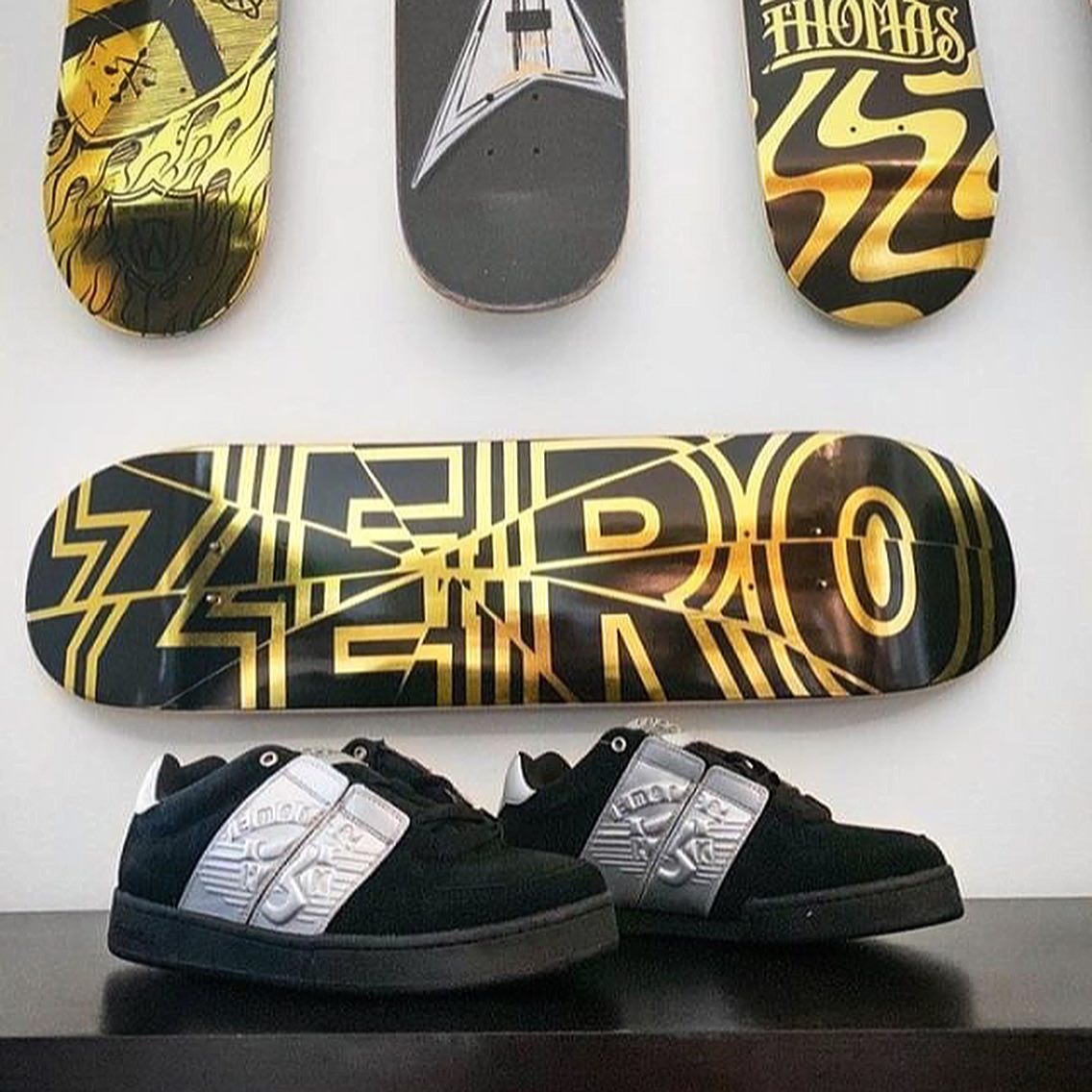 @gfk_bar sent us some amazing pics of his #zeroskateboards room with some gnarly #emerica #heathkirchart 3s.  Apparently he has a Toy Machine room as well🤯. #sk8shoewars
