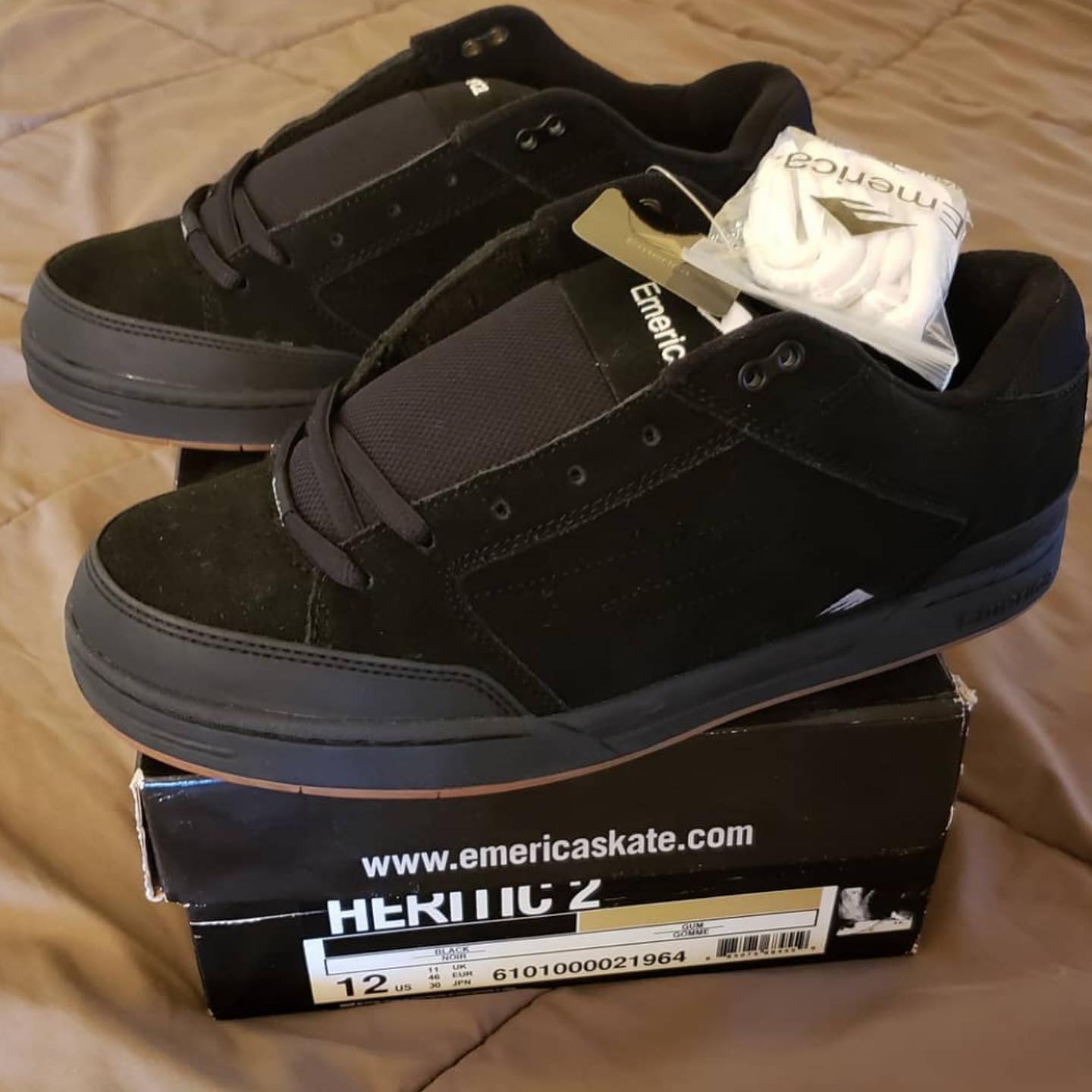 @lukes_kicks_n_sticks is selling some size 12 #emerica Heritics.  Hit him up to cop, NOT US.